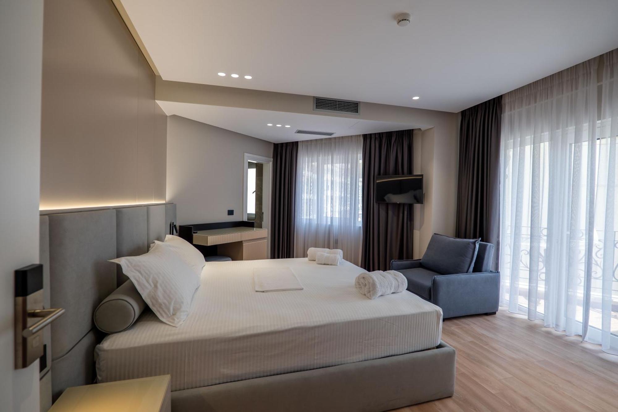Ami Mar Hotel Саранда Екстер'єр фото