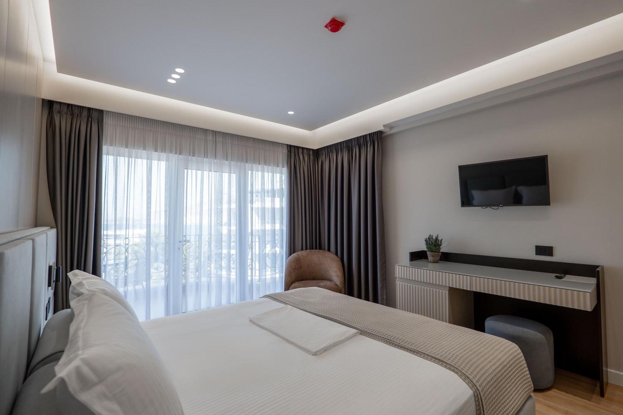 Ami Mar Hotel Саранда Екстер'єр фото